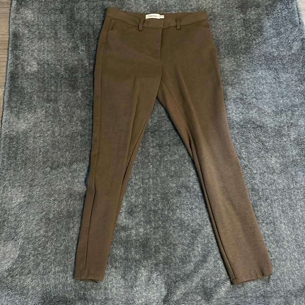 Women’s size 6 Calvin Klein casual ankle work pant
